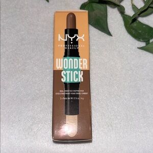 NYX Contour Wonder Stick- Medium Tan
